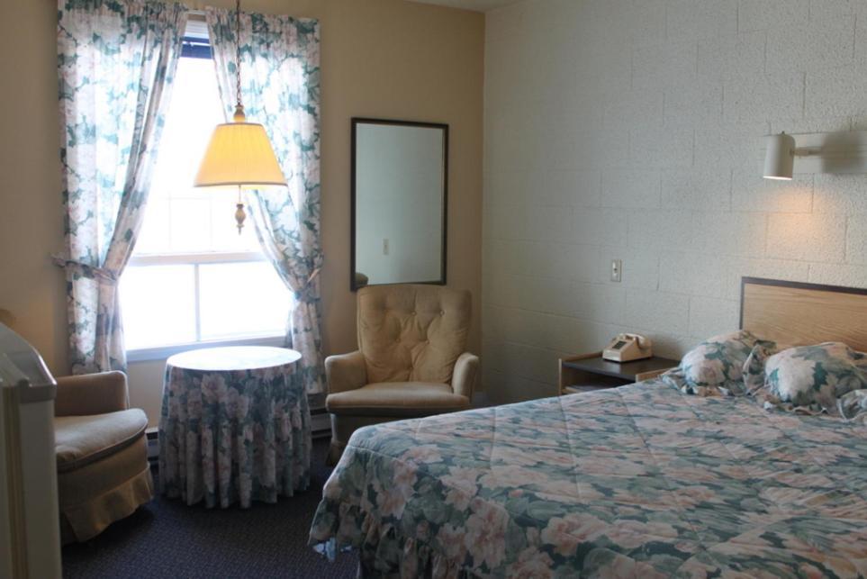 Auberge - Motel Le Pigeonnier Farnham Rom bilde