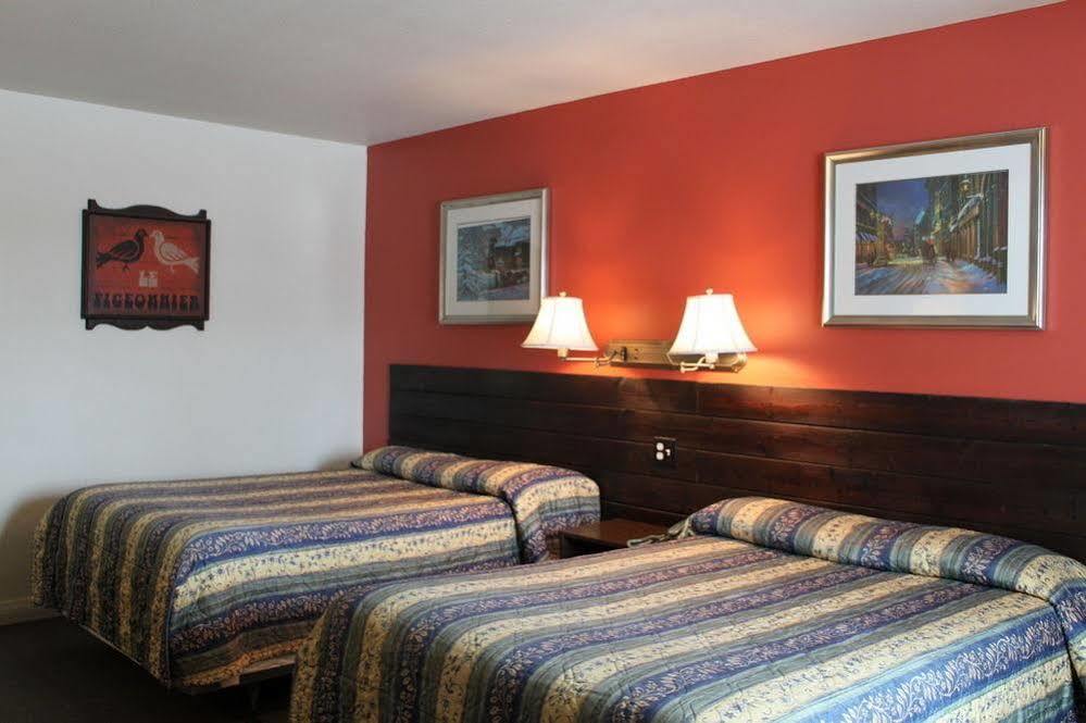 Auberge - Motel Le Pigeonnier Farnham Eksteriør bilde