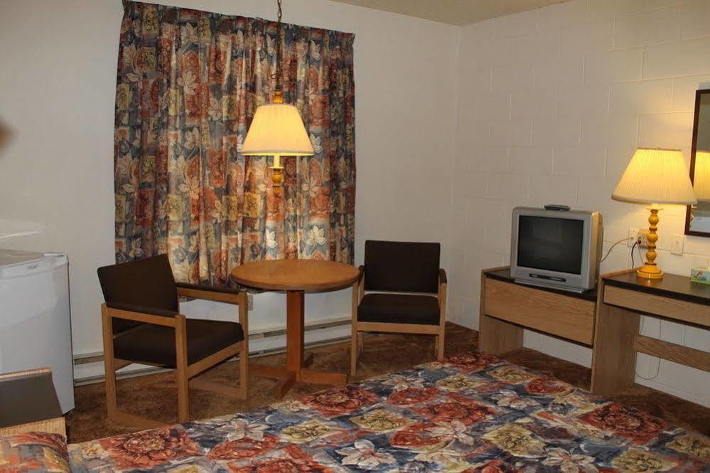 Auberge - Motel Le Pigeonnier Farnham Eksteriør bilde